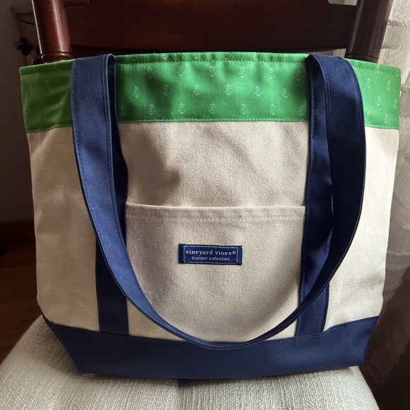 Vineyard Vines Handbags - Vineyard Vines Custom Collection Classic Tote NWOT